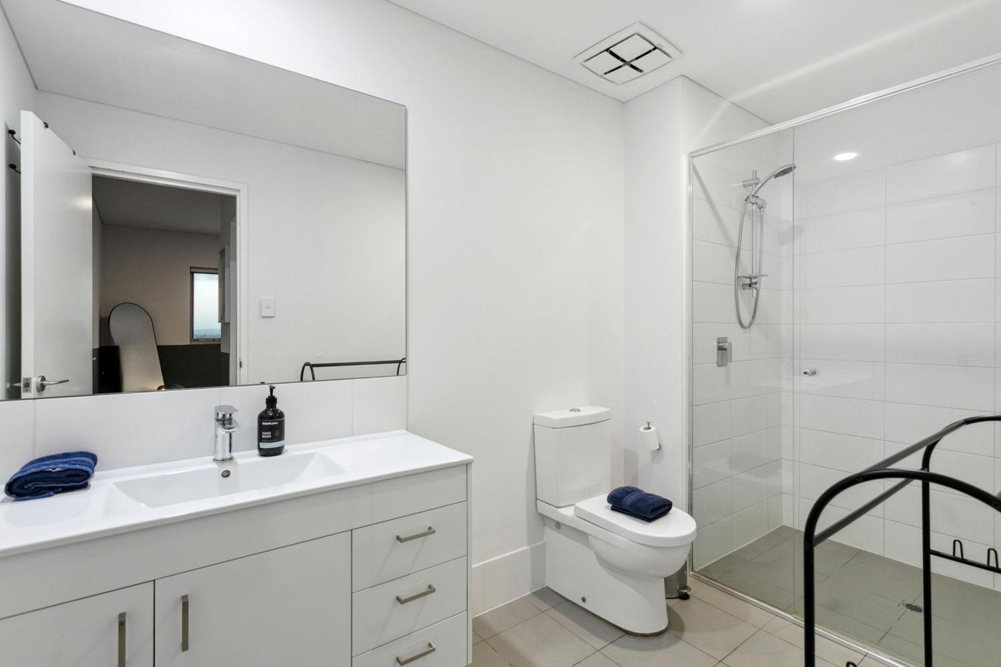 East34 - Skyline Haven East Perth Apartman Kültér fotó