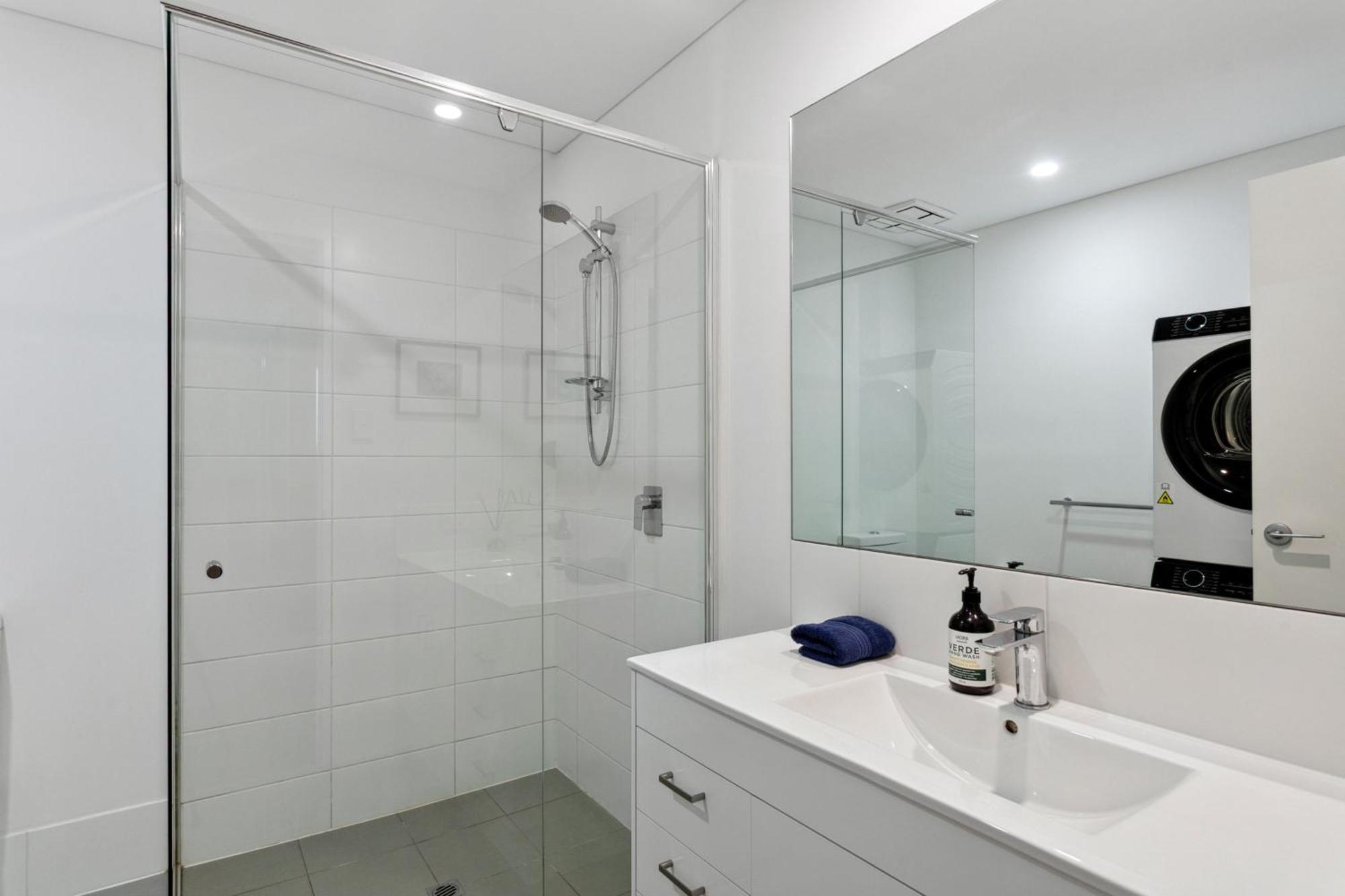 East34 - Skyline Haven East Perth Apartman Kültér fotó